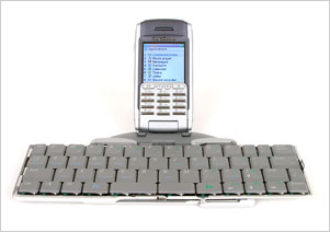 Bluetooth-клавиатура Stowaway совместима с Palm OS